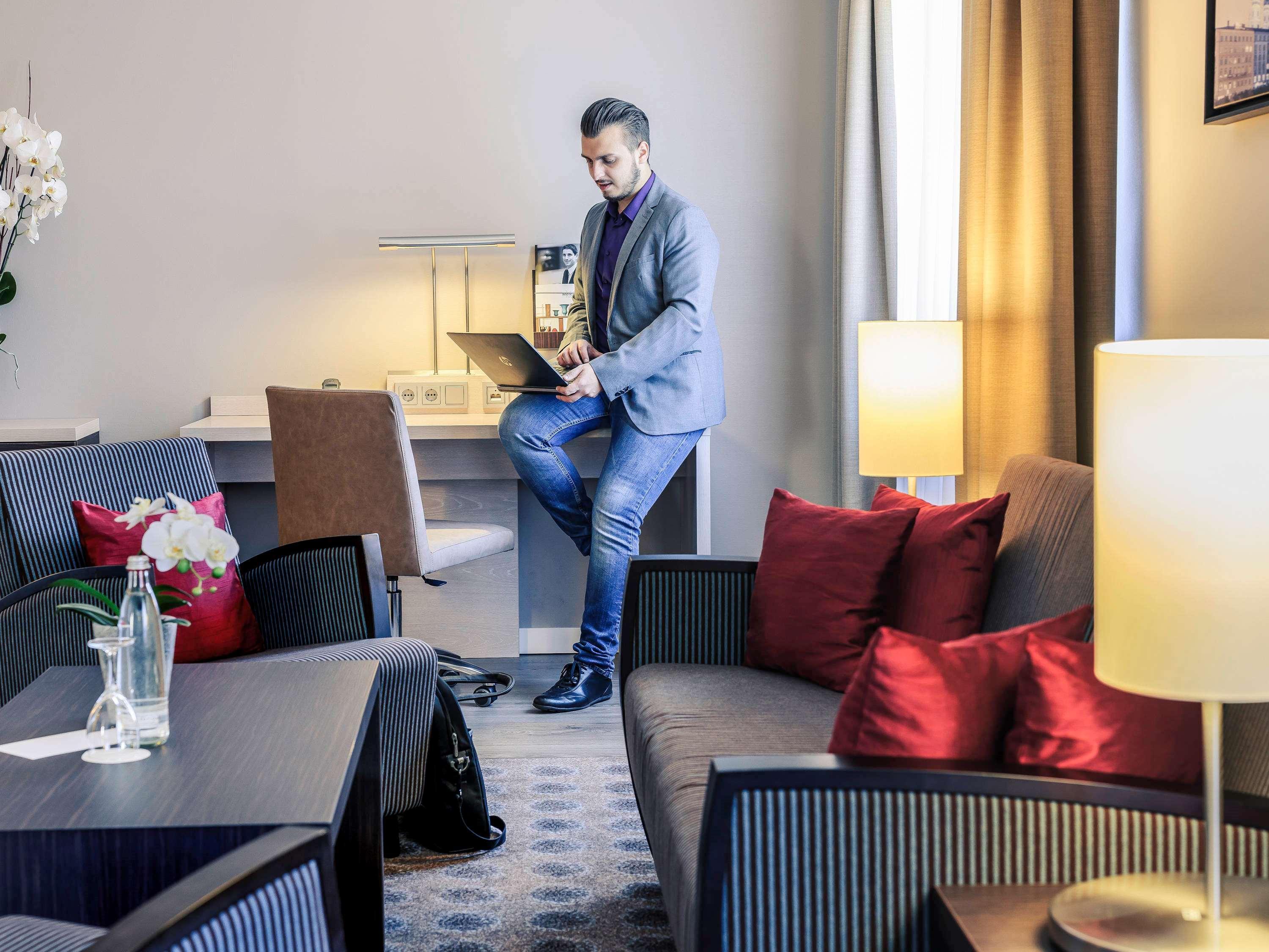Mercure Hotel Muenchen Sued Messe Bagian luar foto