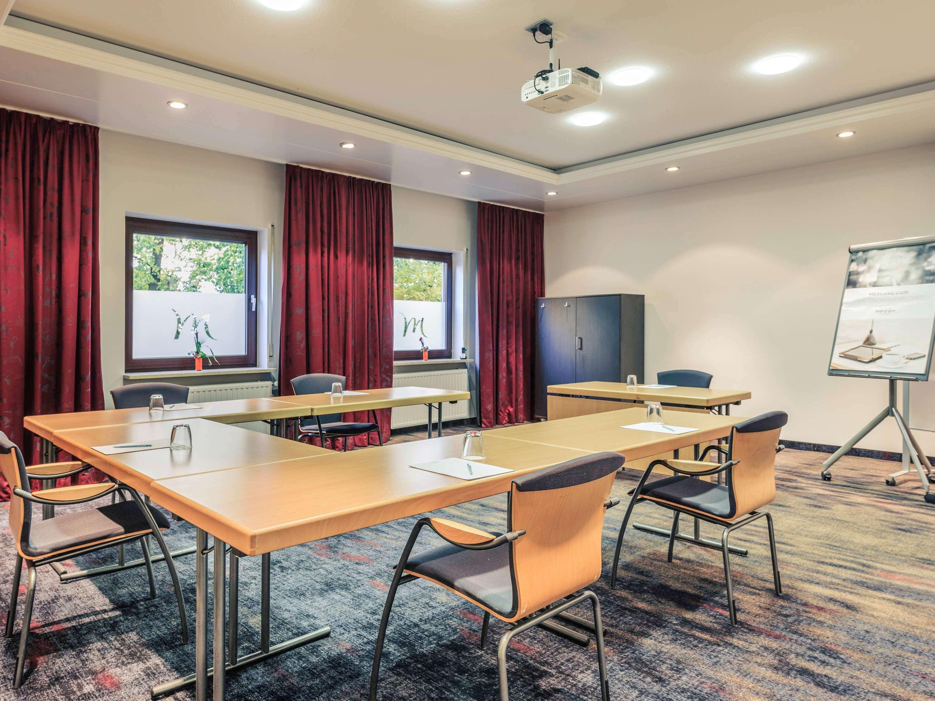 Mercure Hotel Muenchen Sued Messe Bagian luar foto