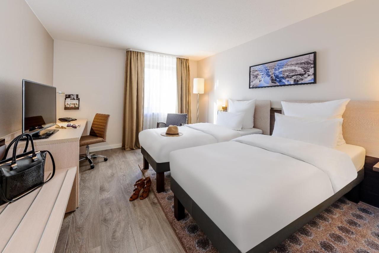 Mercure Hotel Muenchen Sued Messe Bagian luar foto