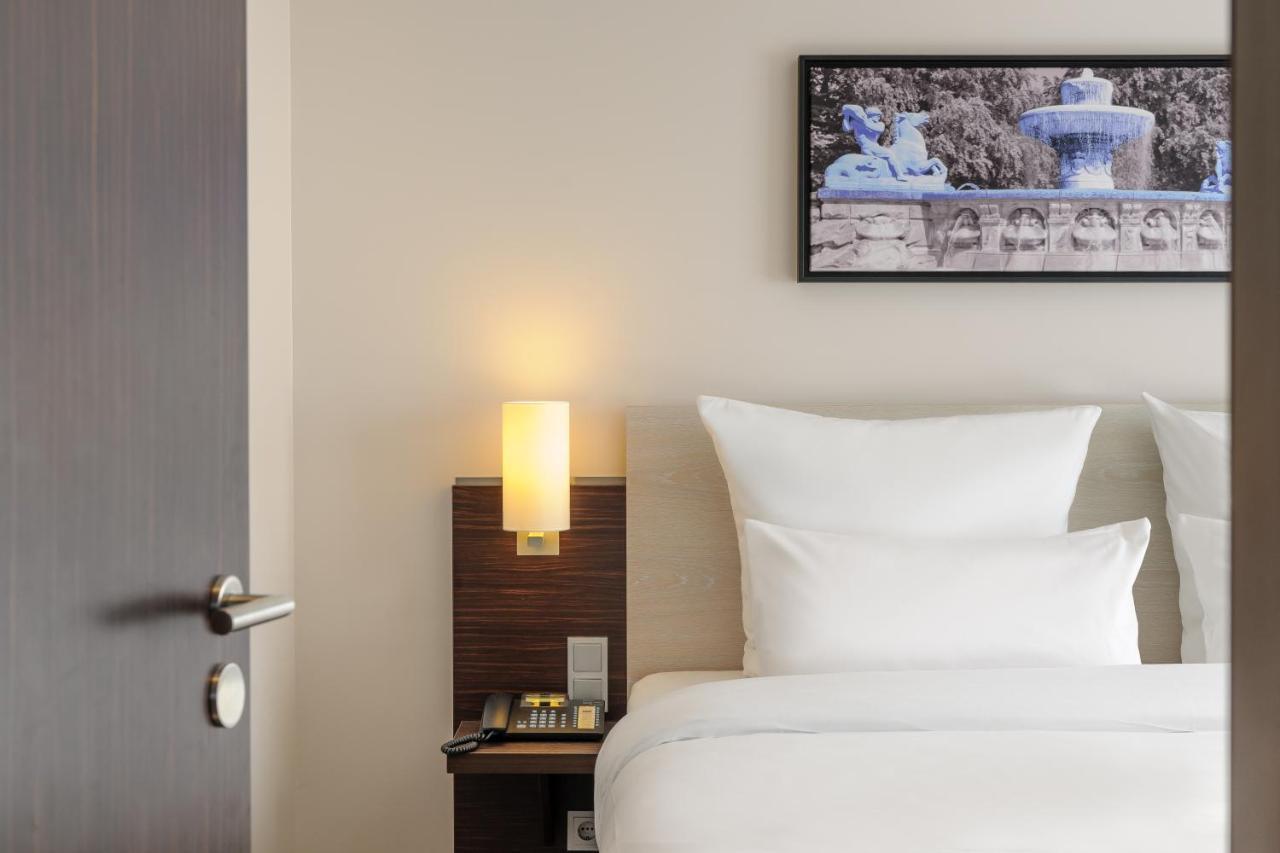 Mercure Hotel Muenchen Sued Messe Bagian luar foto