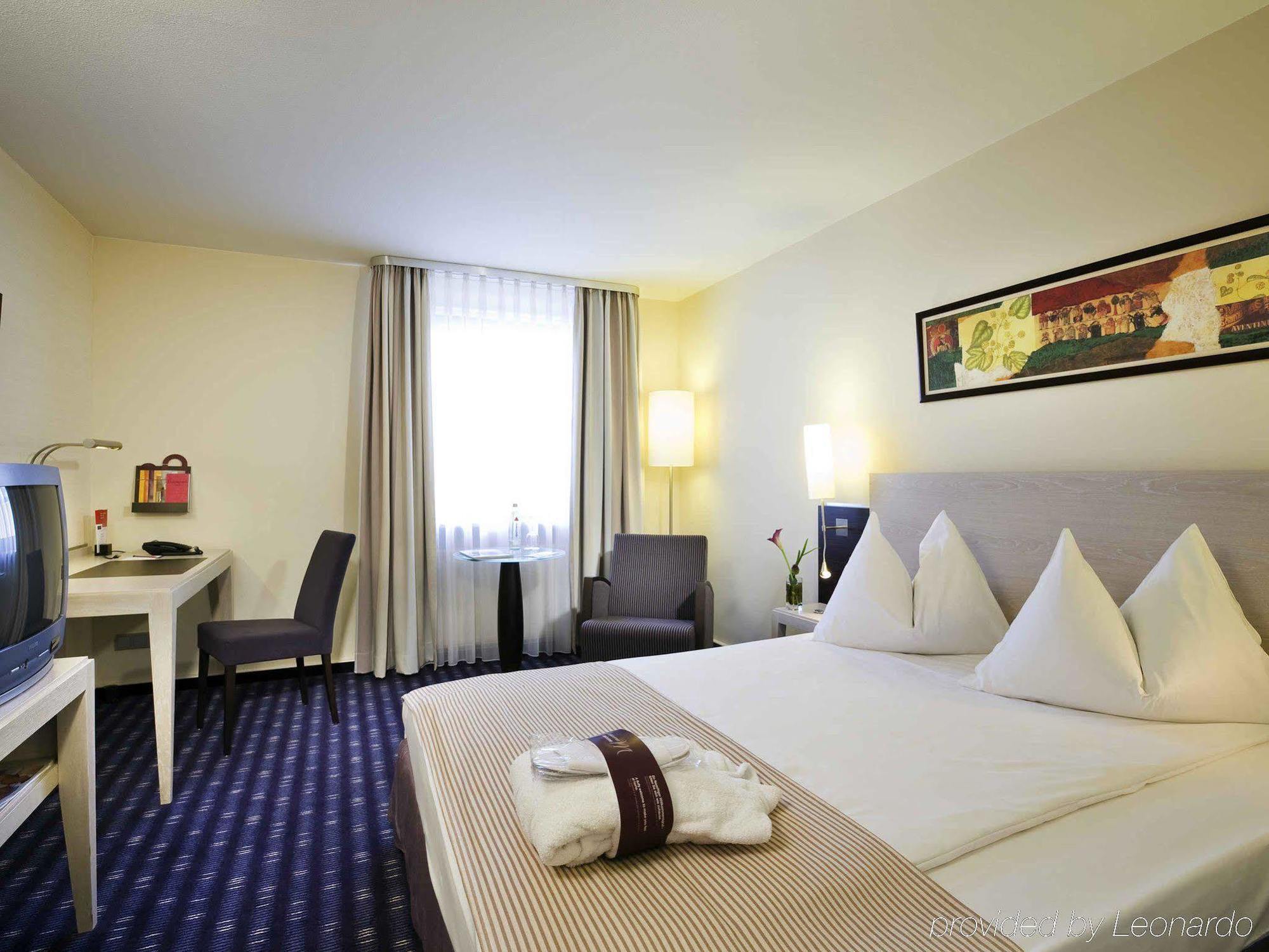 Mercure Hotel Muenchen Sued Messe Bagian luar foto